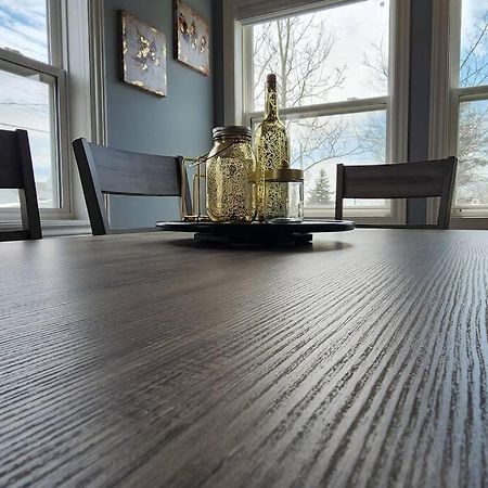 Family Ties Vacation Home - Rossy House Twillingate Extérieur photo
