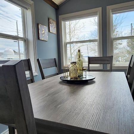 Family Ties Vacation Home - Rossy House Twillingate Extérieur photo