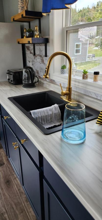 Family Ties Vacation Home - Rossy House Twillingate Extérieur photo