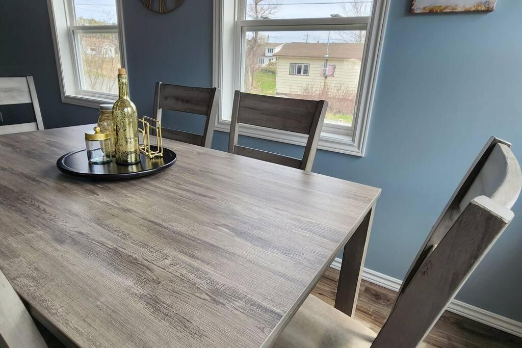 Family Ties Vacation Home - Rossy House Twillingate Extérieur photo